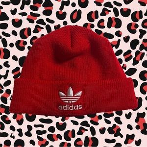 Red ADIDAS beanie, perfect for cozy weather 🍁❄️